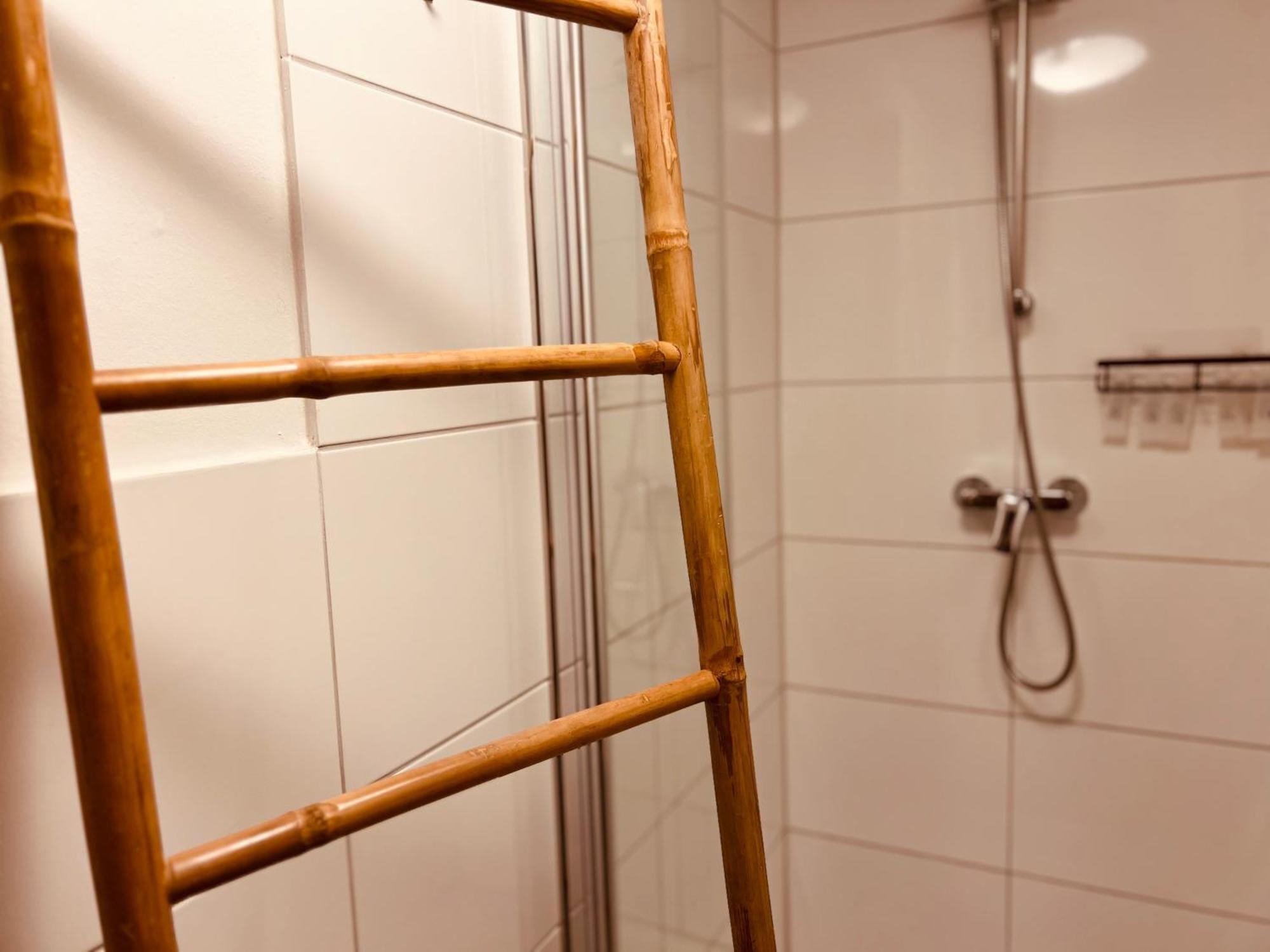 Cologne Luxe Living: Opulent Elegance Unleashedアパートメント エクステリア 写真