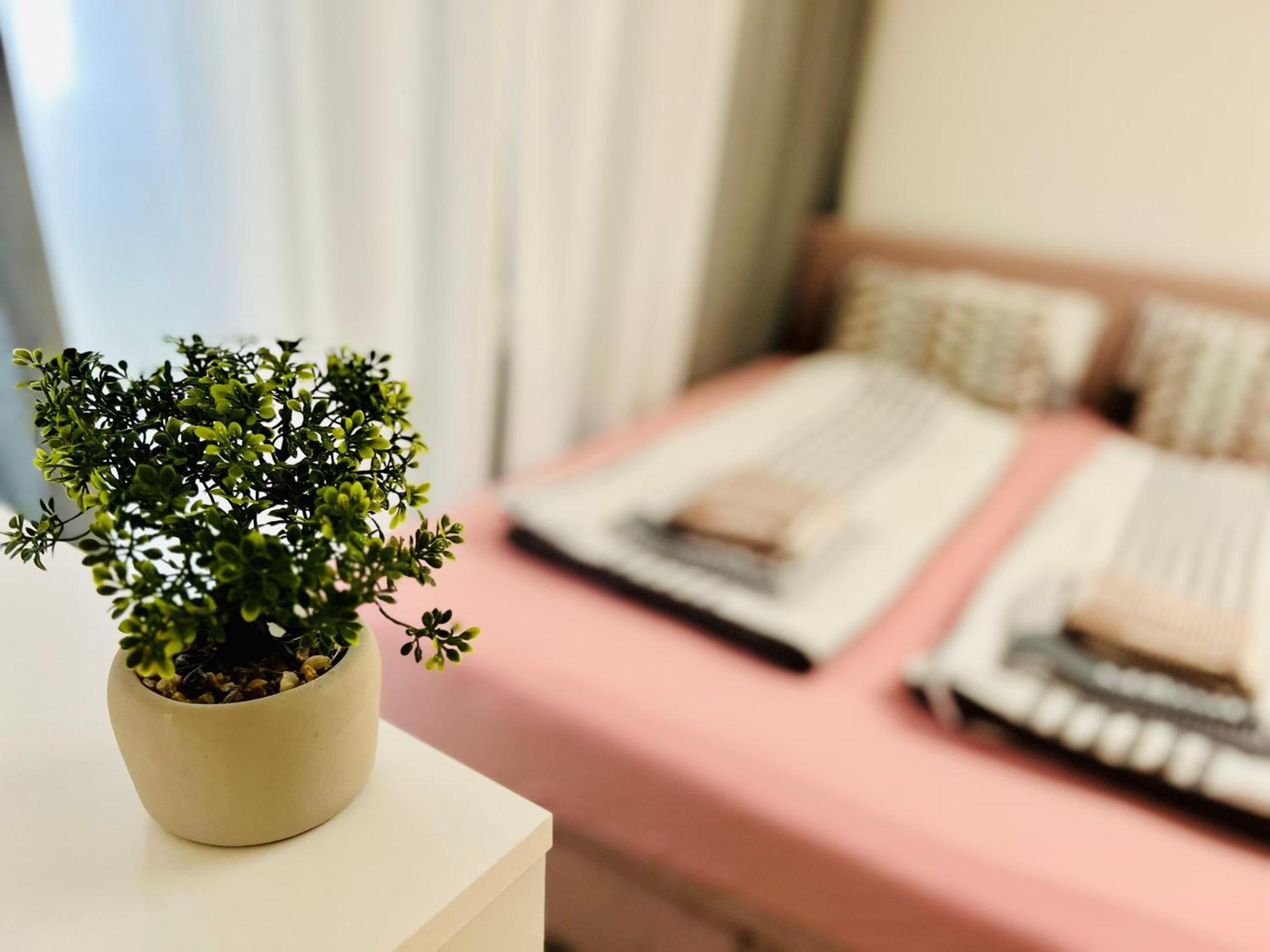 Cologne Luxe Living: Opulent Elegance Unleashedアパートメント エクステリア 写真
